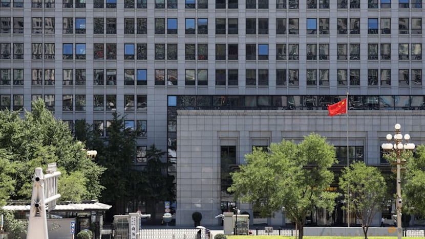 supersteak's tweet photo. China sanctions 10 US firms over Pentagon blacklist. 

The new export controls come "in response to the US government's egregious act of adding to its so-called 'Chinese military enterprise list'", said China's commerce ministry.

https://t.co/uWtGoExxHd https://t.co/KLg8HsKpG0
