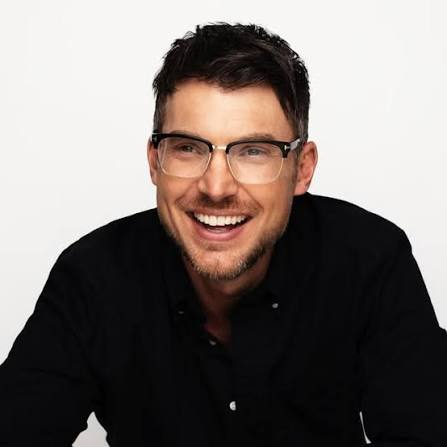 KidBacteria's tweet photo. Pastor Judah Smith symbolizes the Lion of Judah. Pastor Smith roars like a lion as he teaches the Word of God. I encourage everyone to support https://t.co/GbgBkq9URX. #JudahSmith #Churchome #God #Faith https://t.co/doRATUn16P