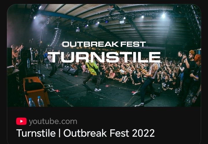 SUSANNARITCHIE's tweet photo. Recomendación de hoy!... TURNSTILE!🔥
Mientras tú te quedabas encerrado en tu casa como pendejo/a porque te creíste la farsa del COVID19, este festival daba toda su energía SIN MIEDO!! 💪🏻🤟🏻🔥🎸 DISFRUTALO!! Esta divertidísimo!🤣

https://t.co/9dtecc7UEU

Abre el enlace en BRAVE😋 https://t.co/ayH2PvX57b