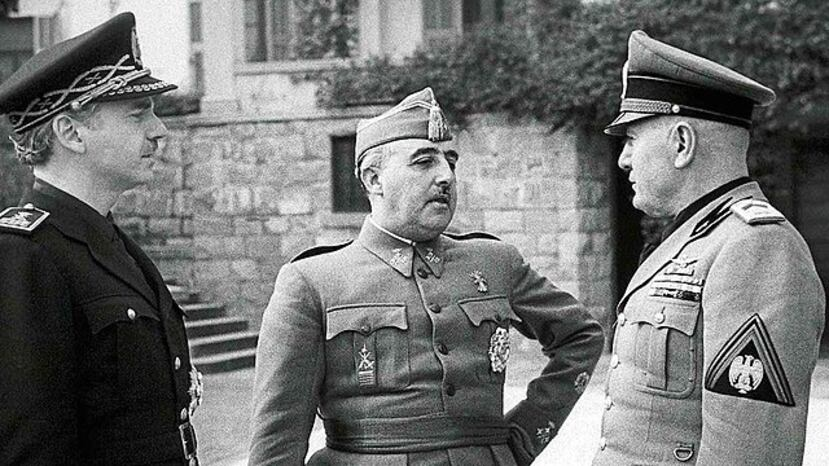 comuflauta's tweet photo. Kast hijo de un nazi, defensor de la dictadura de Pinochet.
 
Fujimori hija de un genocida, defensora de la esterilización forzada de pueblos considerados inferiores.

Milei colaborador y defensor del genocidio palestino...

Espriella, Noboa y proximamente Bolsonaro.

La próxima reunión de lideres latinoamericanos va a ser algo parecido a esto: