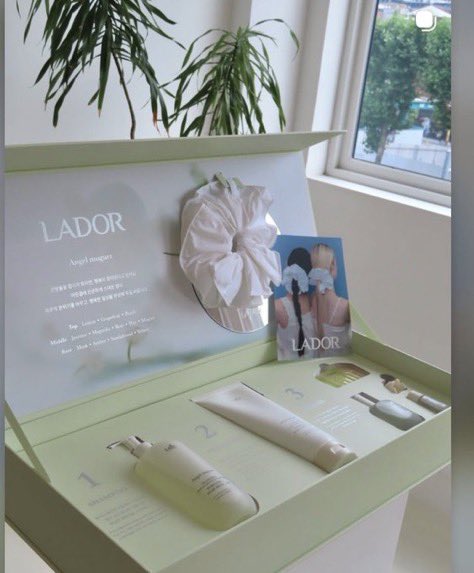 porojimi's tweet photo. op made a direct inquiry to lador’s official support via kakao talk, where the situation regarding the angel muguet shampoo and treatment box set that had circulated before the launch was fully clarified

the brand confirmed that this set is not intended for sale, but rather is a promotional package created exclusively for influencers and content creators, with the purpose of introducing the line prior to its official release

regarding the possibility of this format being released for sale, the company stated that, at the moment, there are no confirmed plans to launch an additional edition. if there are any future updates, they will be announced exclusively through official channels

cr. mignonjimin