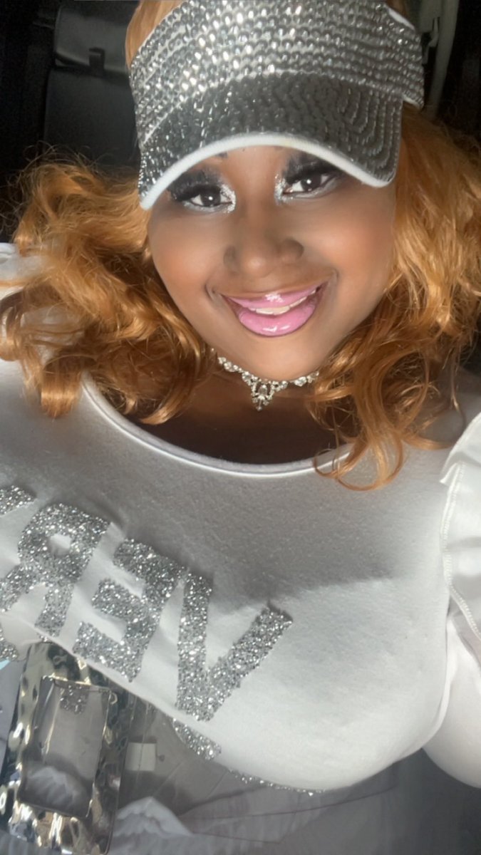 Princesskalonna's tweet photo. 6/21/26 Father’s Day Church Service Picture of Me in White and Silver Bling “Very Demure” Flow 🤍🩶🤍🩶 https://t.co/ygqqxHVYyL
