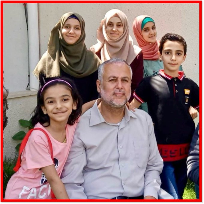 Galipilhaner's tweet photo. İsrail bu güzel ailenin tamamını ŞEHİT etti.
ALLAH israil ve destekçilerini kahretsin!... https://t.co/e0LuhYzLDR