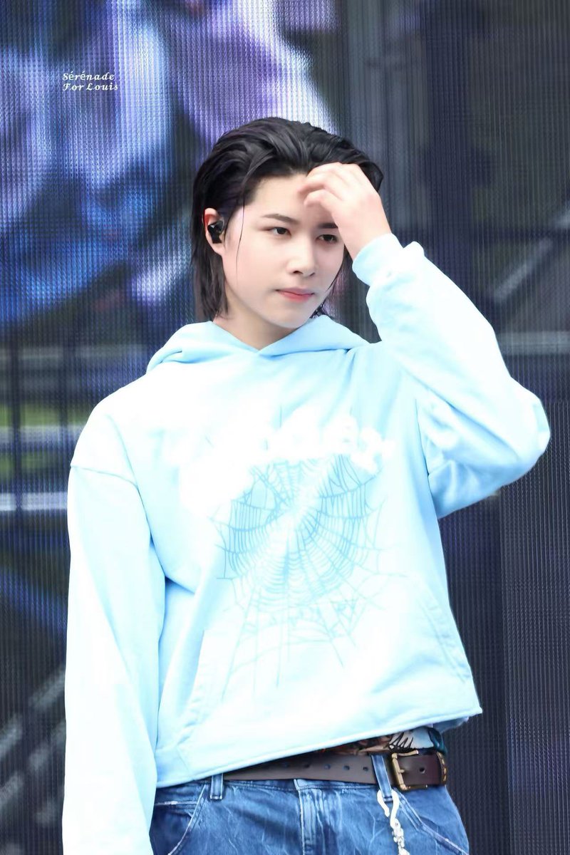 serenade_51's tweet photo. 260621 RAPBEAT

#LNGSHOT #롱샷 #LOUIS #루이 https://t.co/uYPPLjbKST