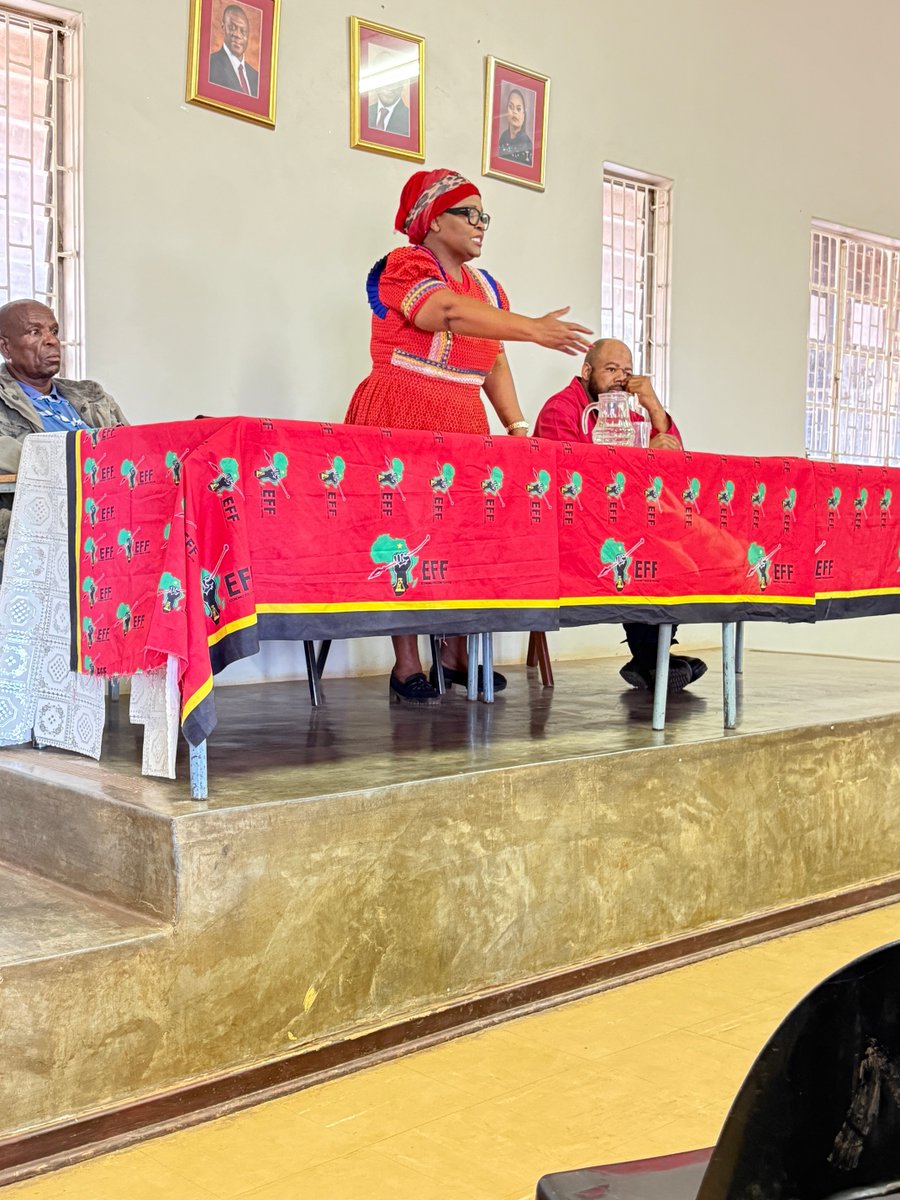 MathibeRebecca's tweet photo. Engaging with various stakeholders across Makhuduthamaga, we had a productive meeting with Avanza transport operators in Ga-Marishane. Together, we continue to strengthen community partnerships and discuss issues that matter to local residents.
#RegisterToVoteForEFF https://t.co/YOaArX1jdc
