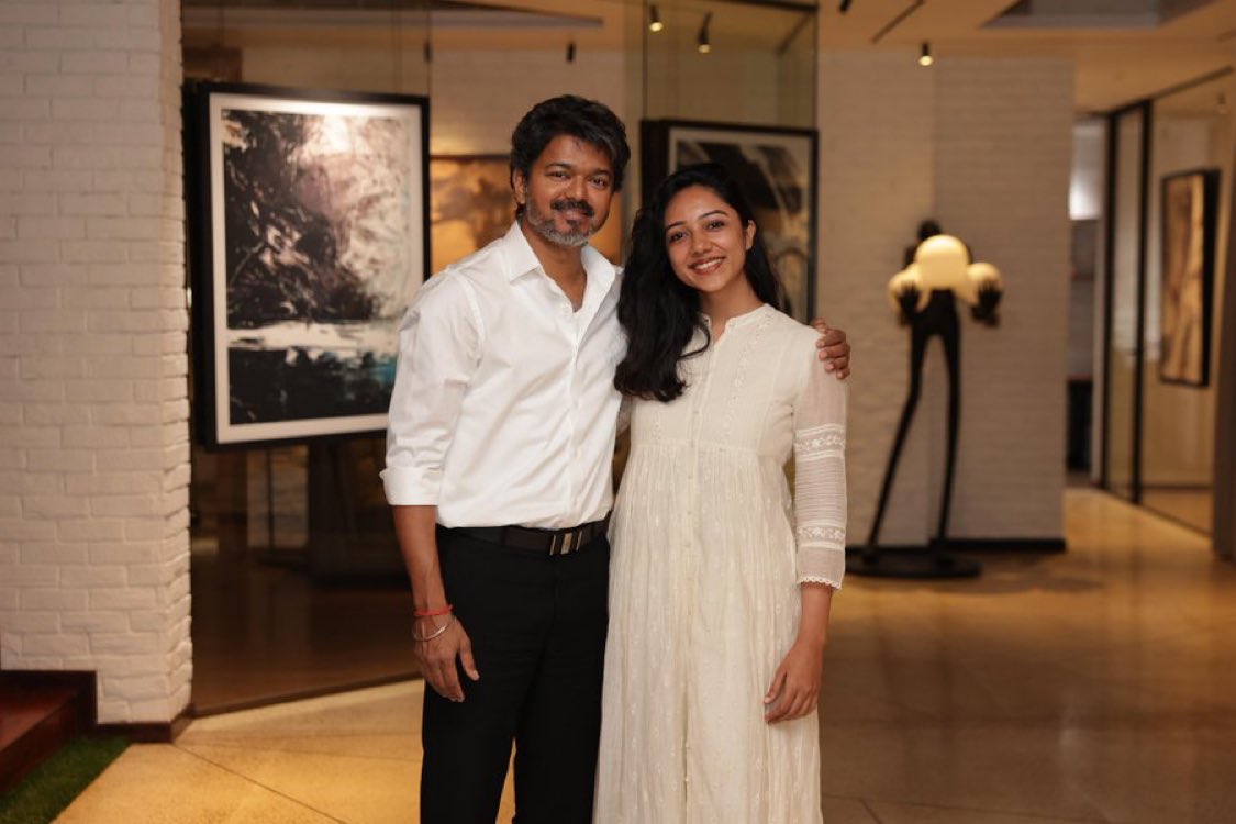 AVinthehousee's tweet photo. Thank you for being a living example of how honesty, humility, and hard work never go unnoticed🙏♥️

#HBDCMJosephVijay https://t.co/vZeFLJj12A