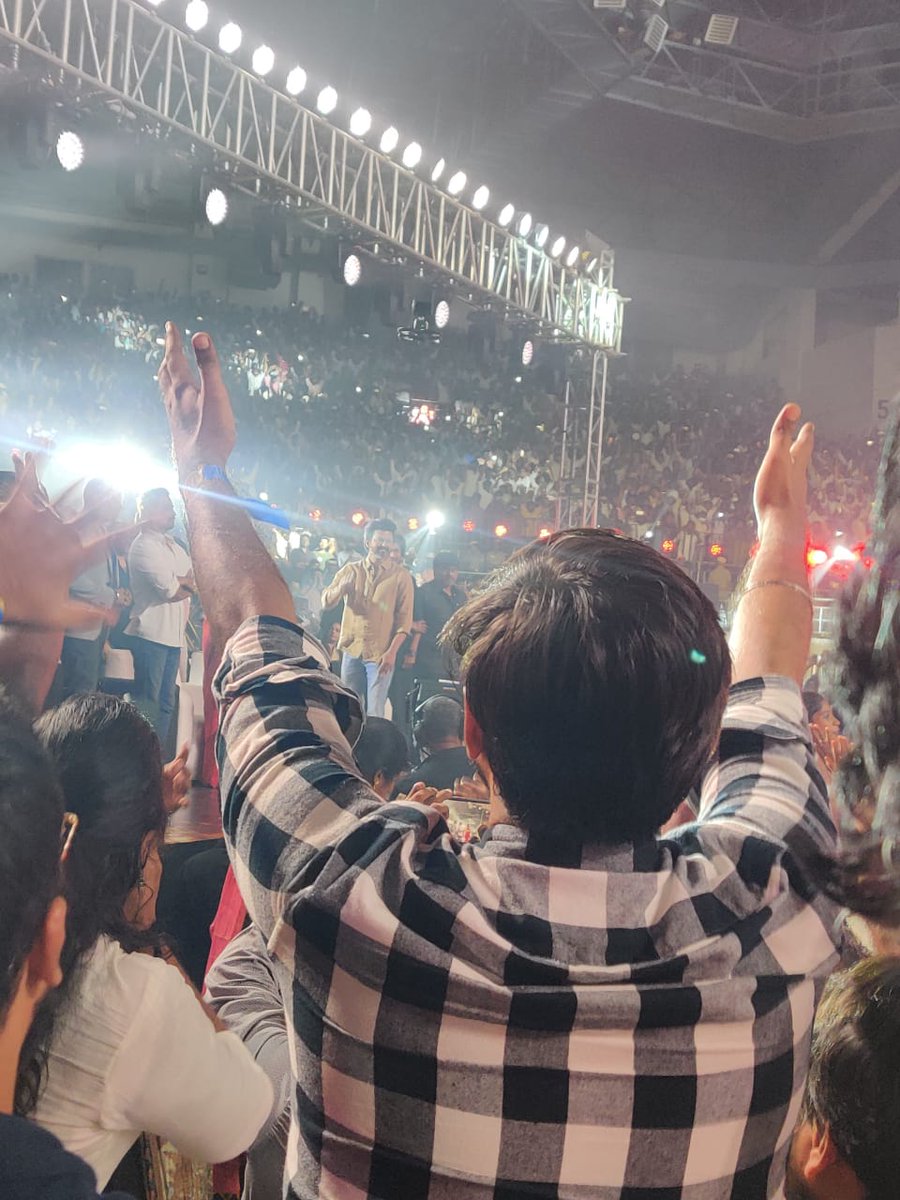 ramk8060's tweet photo. என் வாழ்நாள் முழுவதும் உங்களுக்காக உங்களுடன் இருப்பதே பெருமையாக நினைக்கிறேன். ❤️

மக்கள் சேவை வெளிப்படைத் தன்மை நேர்மையான நிர்வாகம் வழங்கிக் கொண்டிருக்கும் எங்கள் நிரந்தர முதல்வர் விஜய் அவர்களுக்கு இனிய பிறந்தநாள் வாழ்த்துக்கள்.

#HBDCMJosephVijay https://t.co/HWe7OndXPs