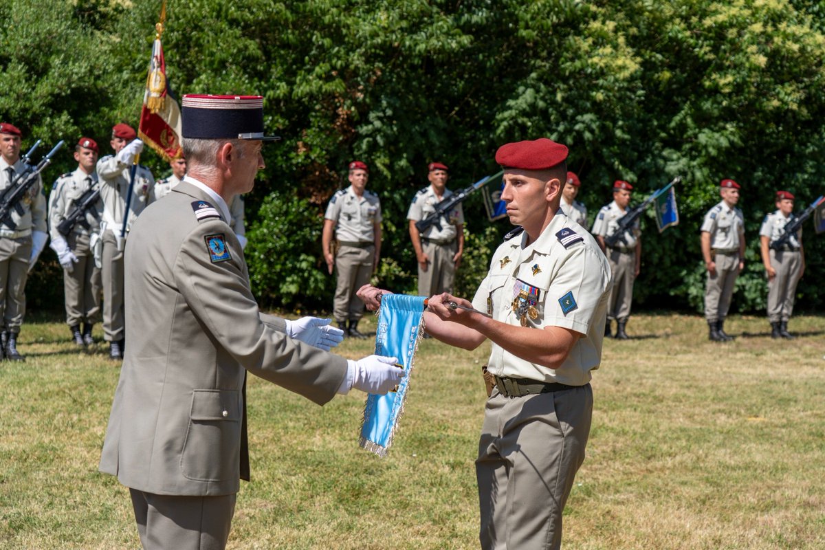 1er_RTP's tweet photo. Le 1RTP a procédé à la passation de commandement de l’EAMT.

La CNE a transmis le commandement au CNE Alexandre, après 2 années consacrées au développement de cette jeune unité et à son engagement sur des missions comme ORION 2, VOLFA, TARANIS ou les largages humanitaires à Gaza https://t.co/z2HeZQDFB8