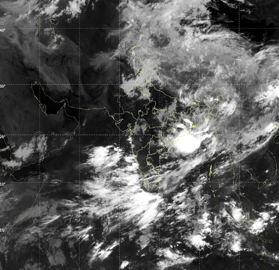 Rajpal_BJP's tweet photo. The 2026 southwest monsoon forecast by IMD at 90% of long-period average (below normal) due to El Niño risks have forced the Indian economists to look up at Satellite imageries more keenly than the IMD officials.🤣🤣#GDP #RuralDemand #Inflation #IndianEconomy #Monsoon https://t.co/9NhRUYMlCy