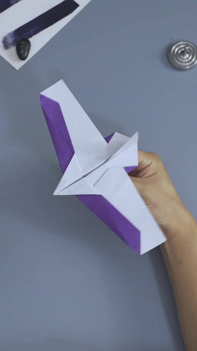 270Ivana's tweet photo. Today we built a paper airplane that flew farther than Dad’s! Family craft time = endless giggles u0026 tiny adventures. #亲子英文 #KidFun https://t.co/D9Uff5dNh6