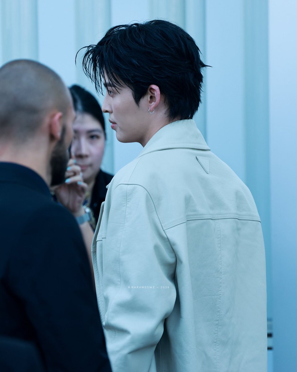 narameowz's tweet photo. 🩶🗝️

POND PRADA SS27 IN MILAN
#PradaSS27xPond
#ppnaravit https://t.co/wPESfw6o1d