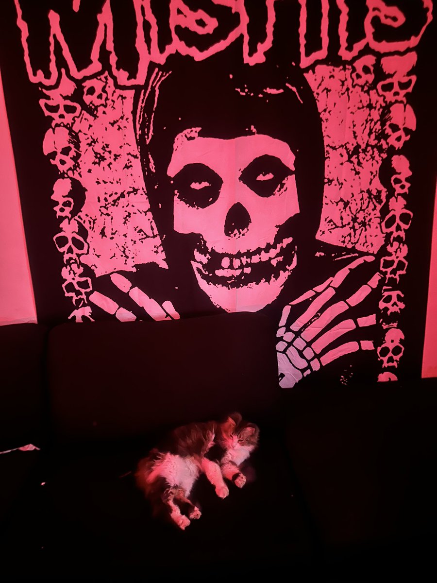 4stroCreep tweet picture