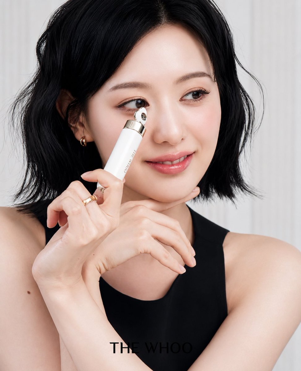 uph0r1a's tweet photo. 🤍🤍🤍

#KimJiWon #김지원 https://t.co/ZdBDGYMHg0