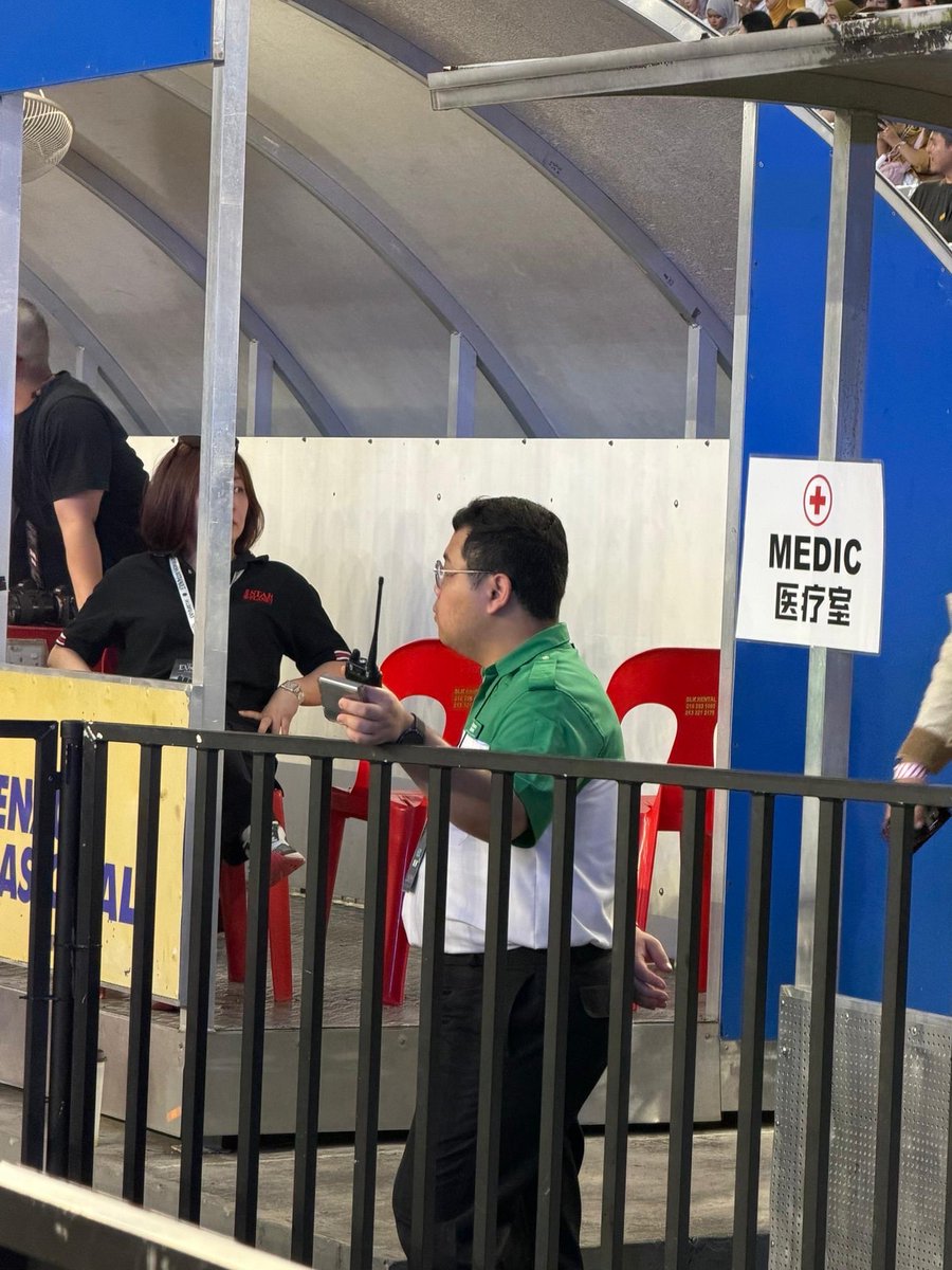 fanvoys_'s tweet photo. ni ha medic yang cakap macam tu dekat my friend😒😒 https://t.co/EUo668N9HK