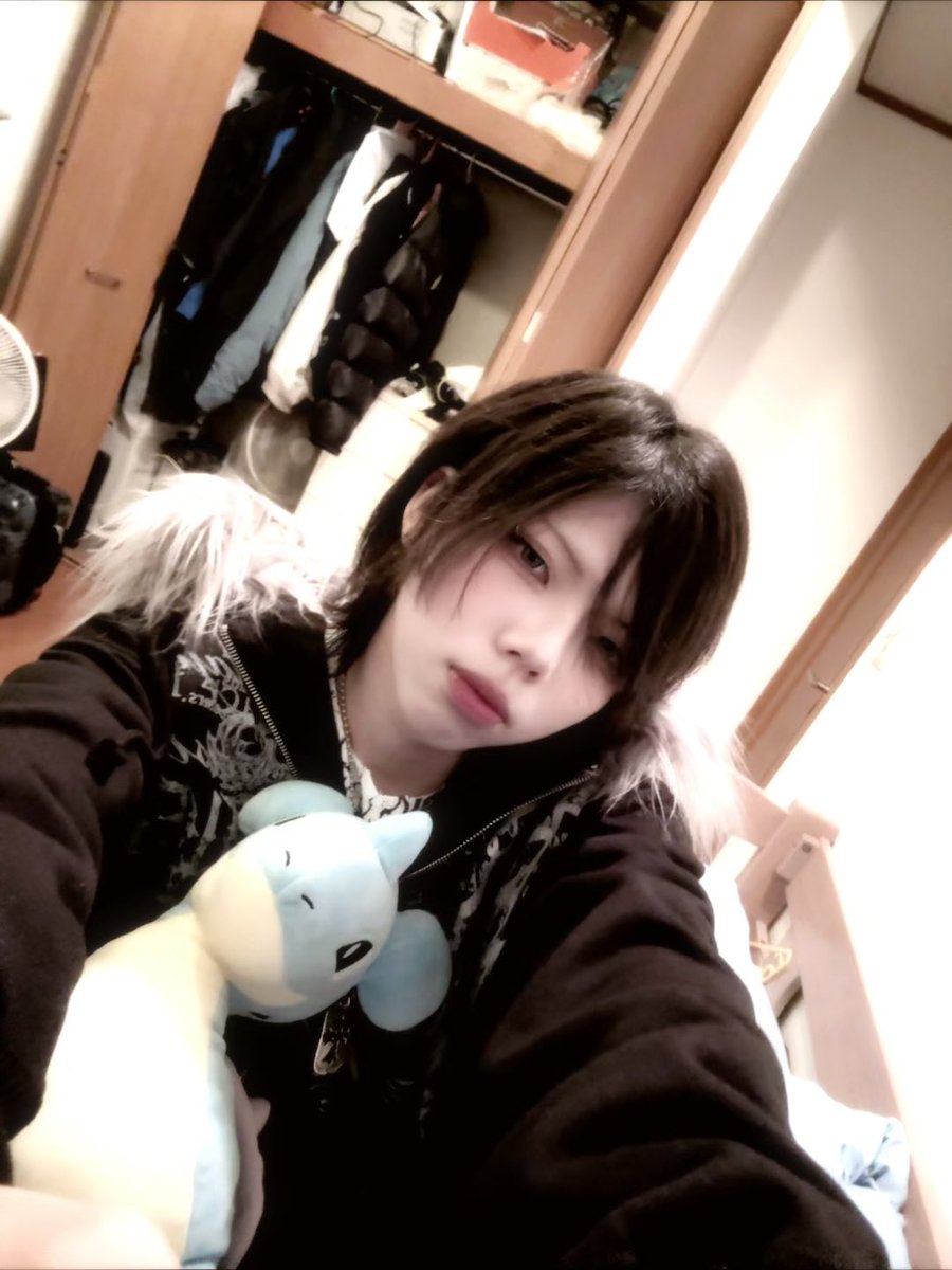 08hijiri's tweet photo. ナチュラルメイクした！！
#自撮り界隈 https://t.co/jtNHjGphbM