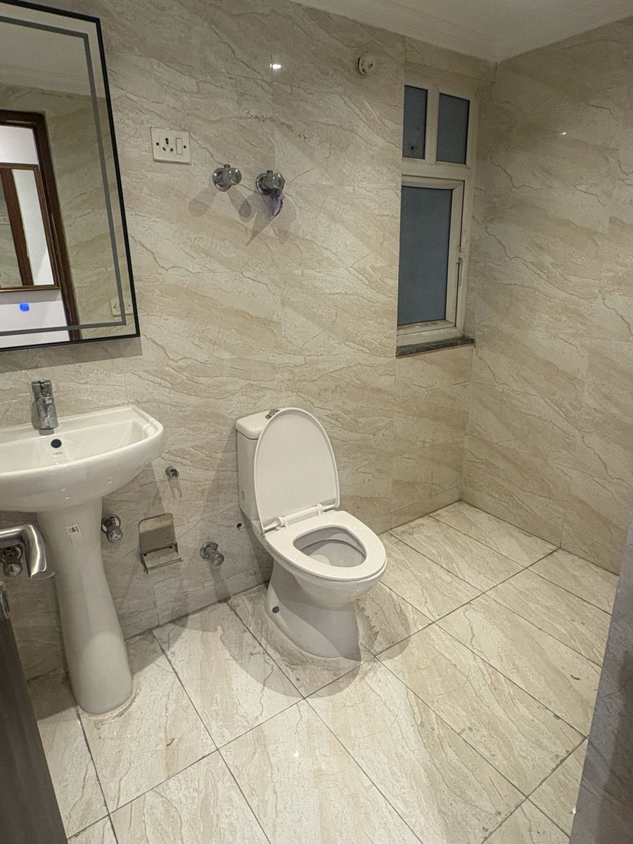 ARNSTATES's tweet photo. Find Your Perfect 1BHK with ARN ESTATE 
Looking for a stylish, comfortable &amp; budget-friendly
✅ Spacious Bedroom
✅ Modern Kitchen
✅ Attached Bathroom
✅ Balcony Access
✅ Stylish Living Area

📍 Prime Location
🛡️ Safe &amp; Secure Gated Community
 Call Now: 9560461206 https://t.co/iANpnq7oQv