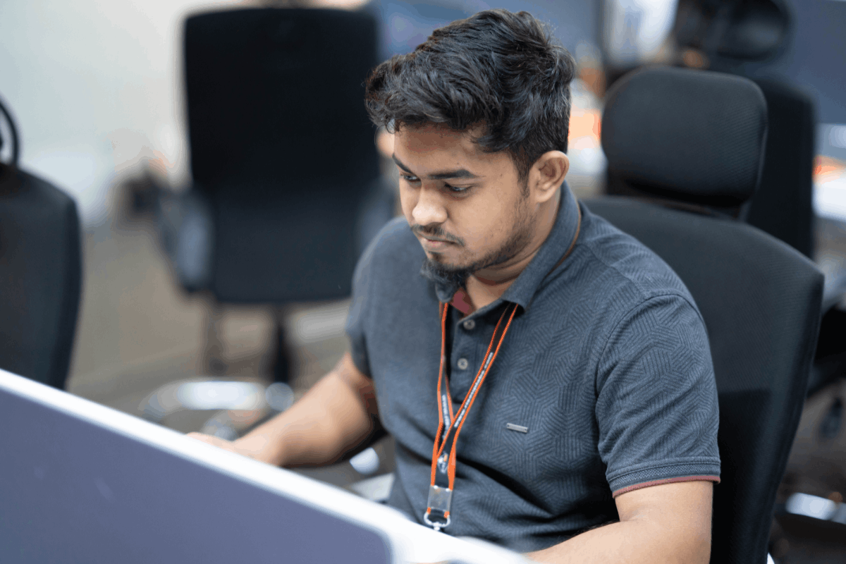 erhoq's tweet photo. The interview question that tells me more than a resume:

"Tell me about a time you were wrong - and what you did about it."

Skills can be taught. Accountability is much harder to fake.

The best candidates own mistakes, learn, and adjust.

What's your favorite interview question?

#Hiring #Leadership #RiseupLabs
