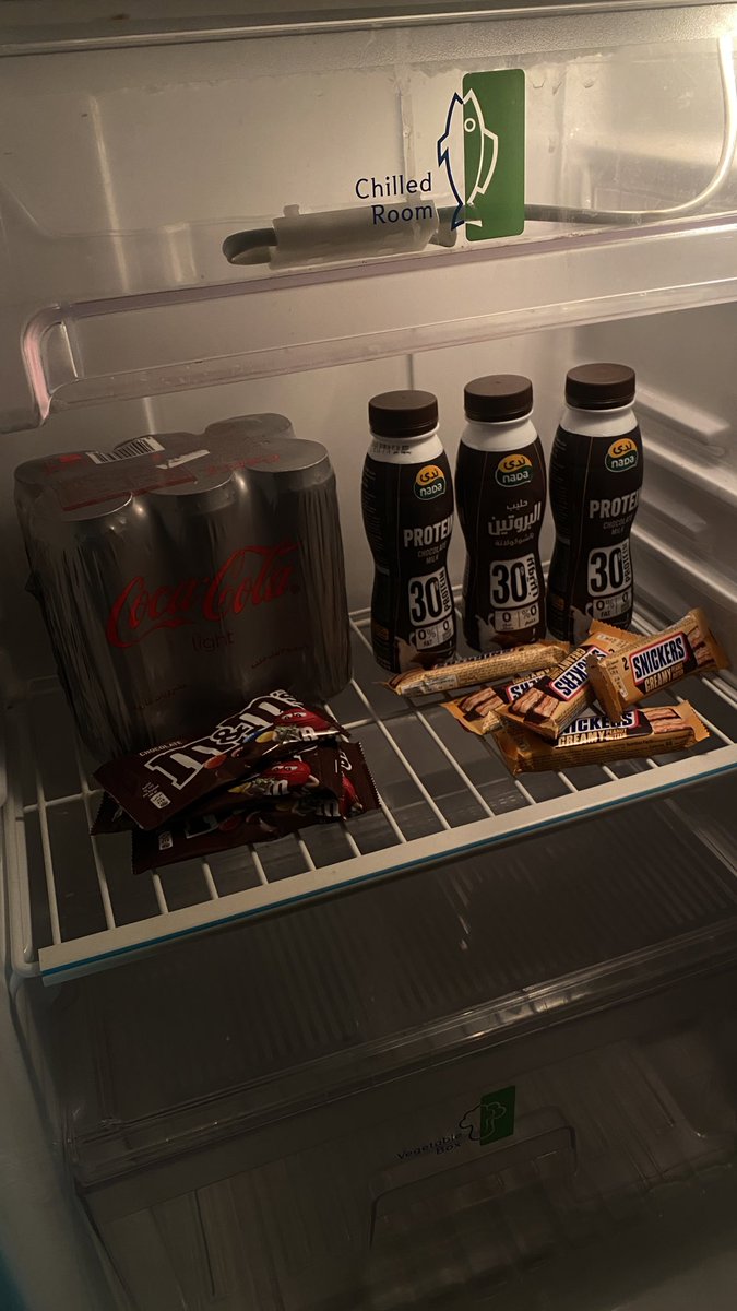 ioo_ff's tweet photo. My fridge 😛#food #post #like https://t.co/i5gUHVotKE