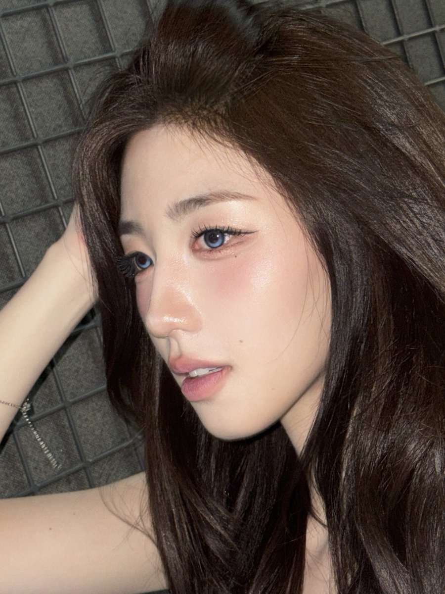 triplescosmos's tweet photo. ♪ Luna Li - daydream
🦋

#tripleS #트리플에스
#SoHyun #소현 https://t.co/x3O9HXAcO9