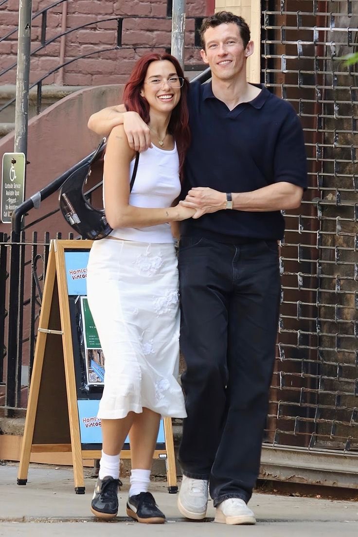OG_Anaya_'s tweet photo. Dua lipa at 30 Callum Turner at 36 the chemistry is impossible to ignore 🥵 https://t.co/Hm5Qidg98B