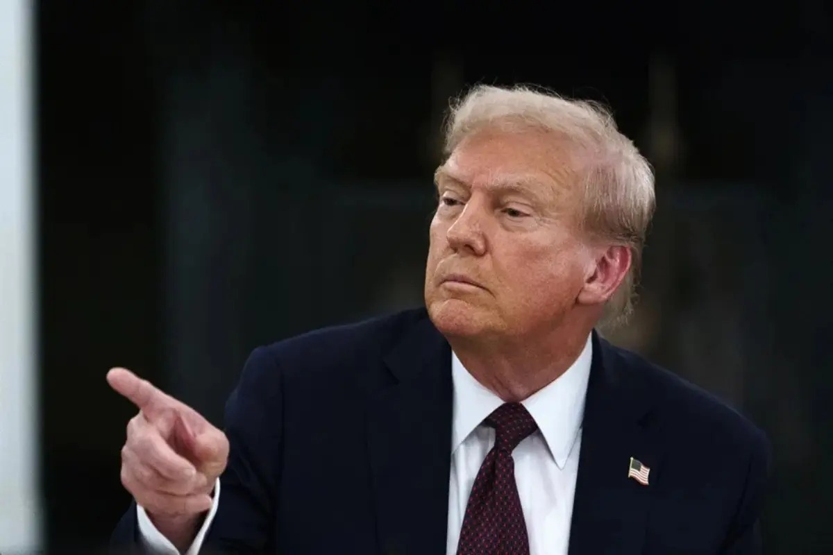 teleSURtv's tweet photo. 📌 Trump arremete contra NYT por críticas a guerra contra Irán

🔴  El presidente de Estados Unidos, Donald Trump, amenazó con demandar a The New York Times (NYT) por su cobertura del conflicto con Irán, la cual calificó de "falsa e inventada".

https://t.co/6TAVOt4EYa https://t.co/ewNlbQUh5v
