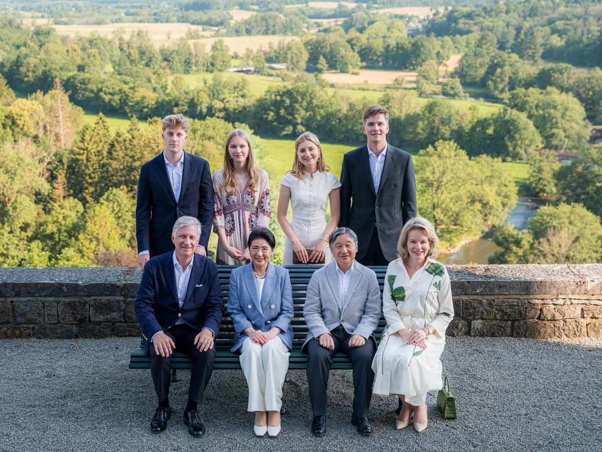 BlogMathilde's tweet photo. 🇧🇪🇯🇵 Emperor Naruhito &amp; Empress Masako spent the weekend at Ciergnon with the Belgian royal family. 
(Vlad VDK) https://t.co/6kxbLO0kZR