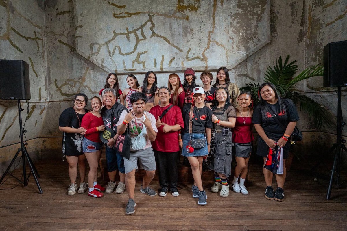 Xonara_Besties's tweet photo. Meet and greet @ Escolta during debut❤️‍🔥 https://t.co/PswbA7jmI2