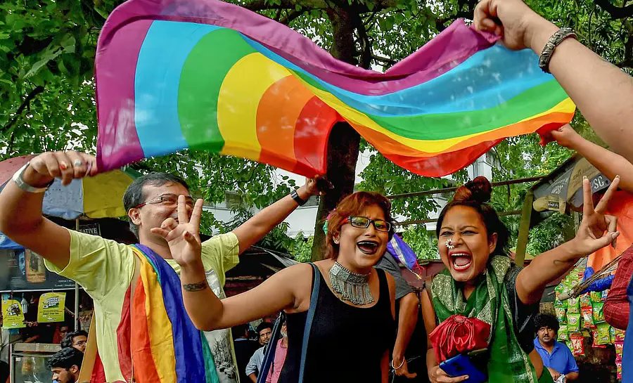 feelfuzzy_in's tweet photo. Whatever You're Feeling This Pride Month Is Valid   

Pride Month can be joyful. It can also be complicated. For many queer and trans folks...  

https://t.co/JEzoU7fRnI 

#lgbtq #queer #trans #pride https://t.co/sAXz2wnaXa