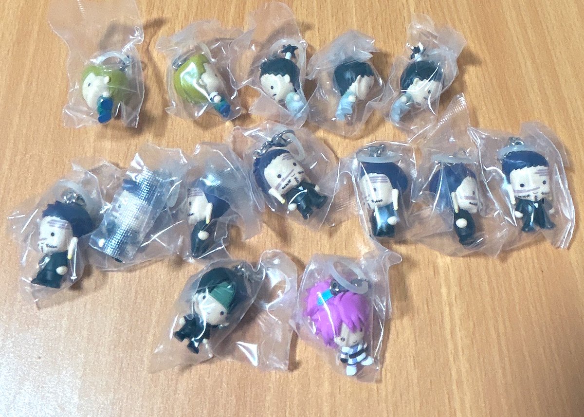 haruchi_rad_aaa's tweet photo. ワドルディ欲しくてやったのに全然出なかった🙀

クロロとマチ欲しくてハンターハンターもやったけどクロロが全然出なくてフランクリン7個って😭笑
引き弱すぎた(　߹꒳​߹ )💦 https://t.co/PsOzkZ7JM8