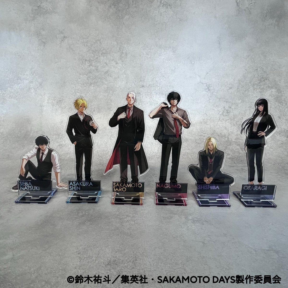 SAKAMOTOPLAZA's tweet photo. 【渋谷ロフト会場】7/3-7/21
【新商品紹介➆】
◇アクリルスタンド-Spotlight- (全６種）◇

描き下ろしビジュアル(Spotlight)を使用したアクリルスタンド。

SAKMOTO DAYS PLAZA 限定！

渋谷ロフト会場より先行発売予定！  

※7/3(金)～7/5(日)はたくさんのお客さまのご来場が予測されるため、チケット販売サービス「LivePocket-Ticket-」にて事前入場予約(抽選)の受付をいたします。

渋谷ロフト会場につきまして、只今抽選の申し込みを受付中！ 
申し込みは6月26日(金)午後11時59分まで！ 
詳しくは渋谷ロフト様HPをご確認ください。

※ご来店時欠品の可能性もございます。
あらかじめご了承ください。

■渋谷ロフト
https://t.co/UTBQ6n303E

■ライヴポケットURL
https://t.co/3sXPhkrhFr

■6階 アート＆カルチャーフロア　フォーラムA

#サカモトデイズ
#SAKAMOTODAYS