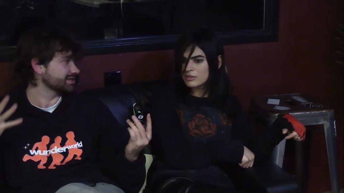 videobsession's tweet photo. even she was weirded out https://t.co/Kl6UtDJuD4