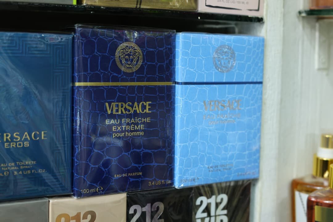 BM_Fragrances's tweet photo. Rasasi Hawas Ice
Versace  Eau Fraiche Extreme, and O.G
Chanel Coco Noir

+256 786 567 625
##WearThatCologne https://t.co/9jL0EkKeux
