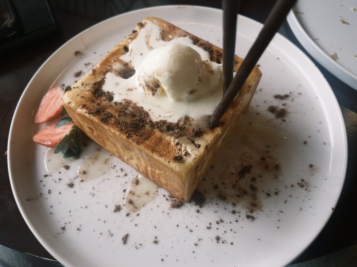 ivantillkitten's tweet photo. happy eating !! https://t.co/zLgXN6Tx3q