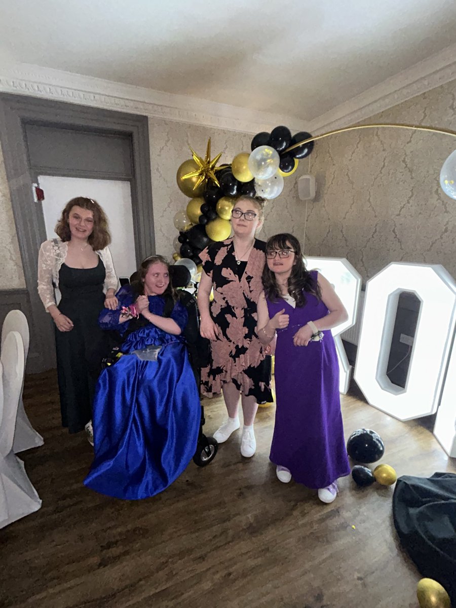 AlloaEASN's tweet photo. Prom 2026! We danced and we sang, we laughed and had the best time! So many smiles, happy faces and memories made. Everyone had fun and nobody wanted the night to end! @AlloaAcademy #Prom #HarbourTeam #Memories https://t.co/XopQSYjxrE