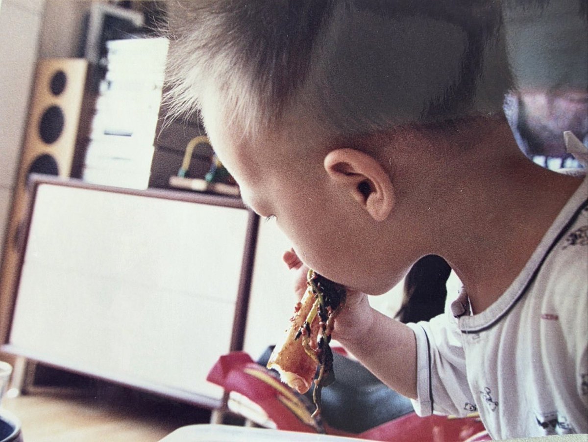 chel_0320's tweet photo. 뭐먹나봤더니 총각김치 ㅋㅋㅋㅋㅋㅋ https://t.co/wtUGVkYC97