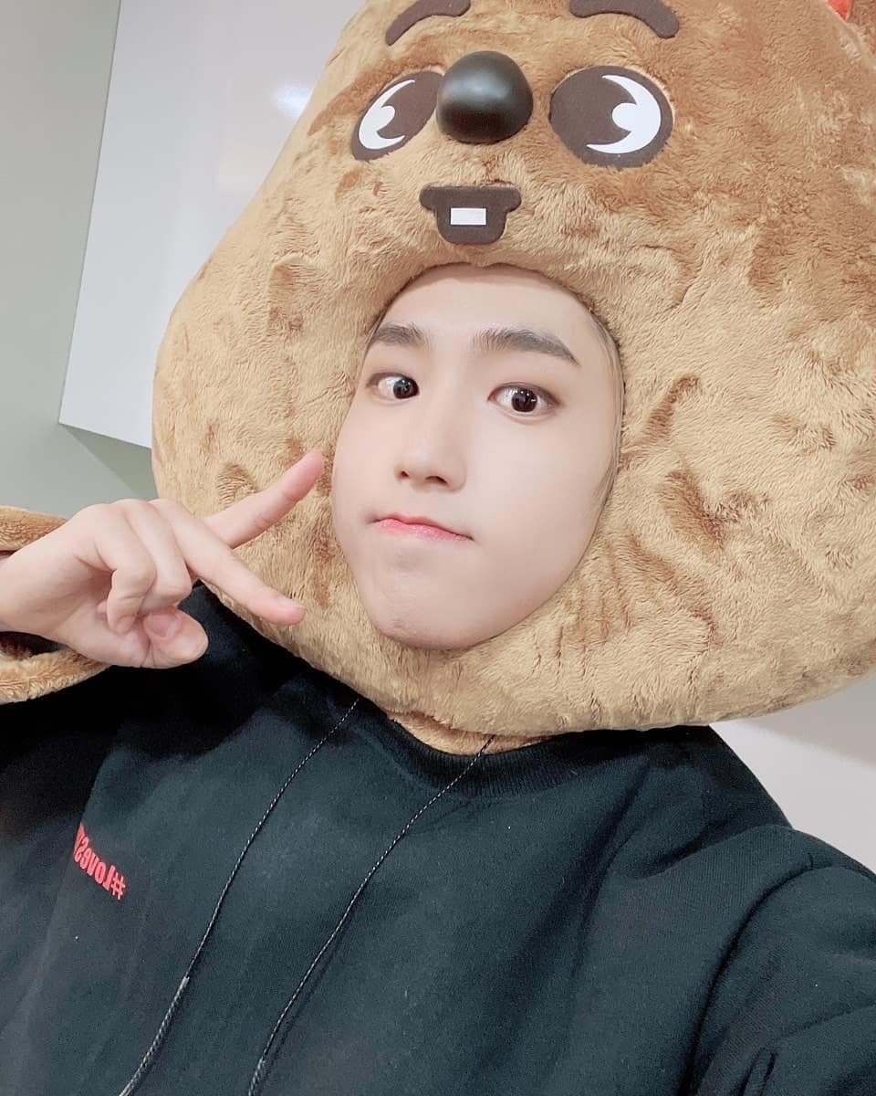 RezineSub's tweet photo. @simjaeycn kalau aku gimana?? mencerminkan juga gak? https://t.co/X2Qj8vRgfL