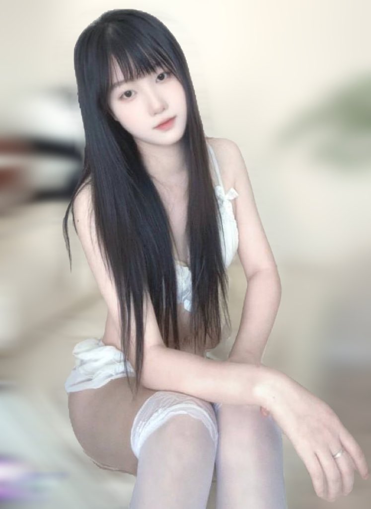 Zjiang77's tweet photo. 需要资源点击👆置顶推文🔗
课室：吴川
年龄：25
身高：168

水费：800p/40分、1500pp/90分
⚠️上课需要提前预🈷️，喝🍺、素质低勿扰！

服务：调情陪浴➕👄爆➕漫游➕69➕爱爱➕丝袜制服➕乖巧挺话，姿势任摆，如似女友
#湛江资源  #湛江约炮  #湛江线下  #湛江兼职  #湛江楼凤 https://t.co/FQ0YNiyhU8