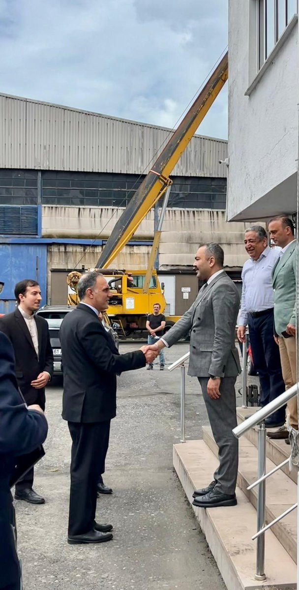 HOPAPORT's tweet photo. İRAN HEYETİ HOPA LİMANI’NDA İNCELEMELERDE BULUNDU
İran İslam Cumhuriyeti Türkiye Büyükelçisi Mohammad Hassan Habibollah Zadeh başkanlığındaki heyet, Hopa Limanı’nda çeşitli inceleme ve temaslarda bulundu. https://t.co/jXLgukGLy6