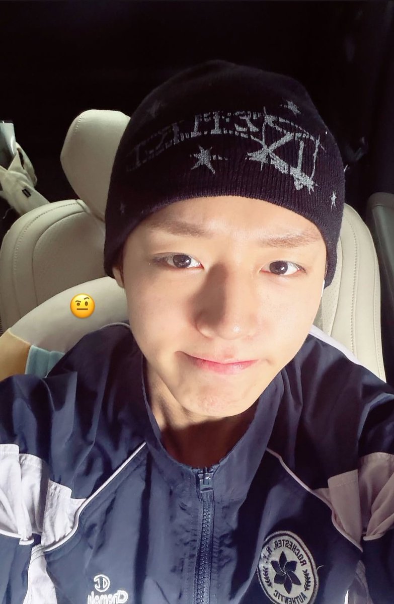 99cherish_'s tweet photo. @트친들
지훈이 인스스...😻 https://t.co/t0AIpvCqt8