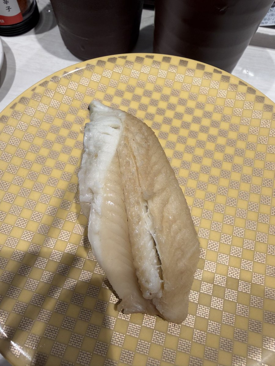 tyaro_7's tweet photo. ひとり魚べい https://t.co/7Qyup7zgad