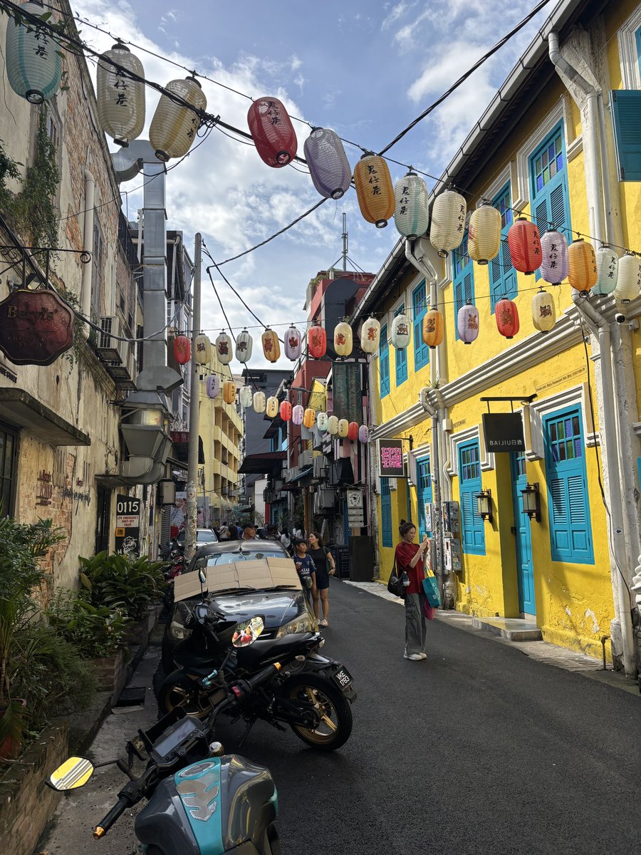 ArHazrin's tweet photo. Redevelopment should be balanced with heritage preservation in area such as Petaling Street. Reasons:
- Cultural and historical value
- Tourism appeal
- Community identity
- Architectural preservation
- Economic diversity

A common approach today is adaptive reuse. https://t.co/mBYqfRvpZG