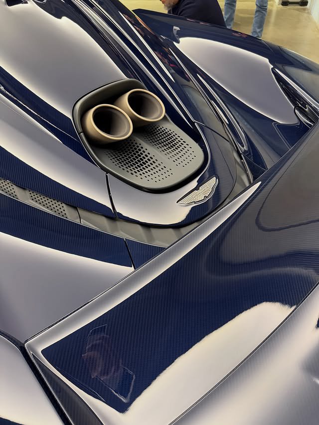 competitionreal's tweet photo. Aston Martin Valhalla 💙 https://t.co/xV7FjVZRyH
