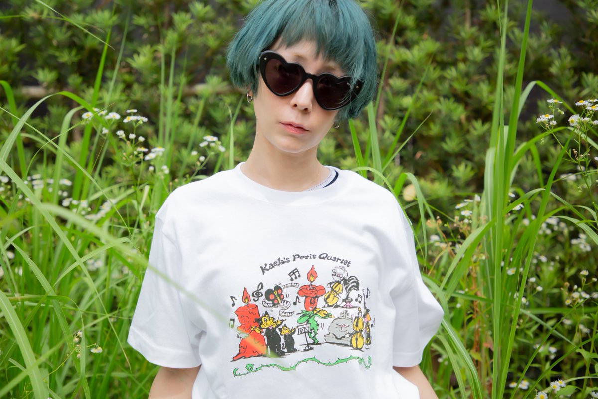 kaela_staff's tweet photo. 🌈GOODS🎻🌹

///
Billboard Live Tour “Kaela’s Petit Quartet”
\\\

Kaela's Petit Quartet Tシャツ　¥4,800
※Mサイズ着用※

イラスト：OLGA GOOSE CANDLE

#木村カエラ
#BillboardLive https://t.co/iIoTUxm2Rs
