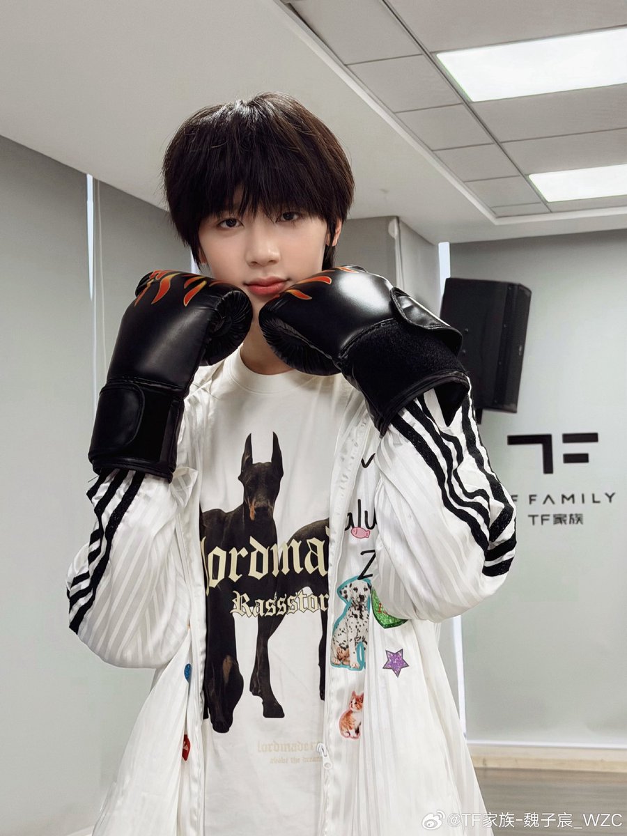 WEIZICHENTH's tweet photo. TF家族-魏子宸_WZC  𝘸𝘦𝘪𝘣𝘰 𝘶𝘱𝘥𝘢𝘵𝘦  ˖ ྀི  | 2026.06.19

( 3/3 )

  “ รูปภาพเพิ่มเติม ”

🌠 ：https://t.co/FhiNemJOjr…

🩵 — #魏子宸 #weizichen #เว่ยจื่อเฉิน #TF家族 https://t.co/JWuyS3FVss