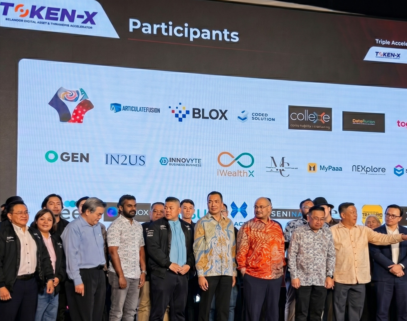 blox_malaysia's tweet photo. BLOX has been selected as a participant in Token-X — a 12-week blockchain accelerator programme by @sidecmy, under Selangor's digital economy agenda hosted at @ccacc_hub.
 
We'll be developing and validating our MYR-backed settlement infrastructure throughout the programme.
More updates to come. 🇲🇾

#TokenX #SIDEC #Fintech #Malaysia #MYRC