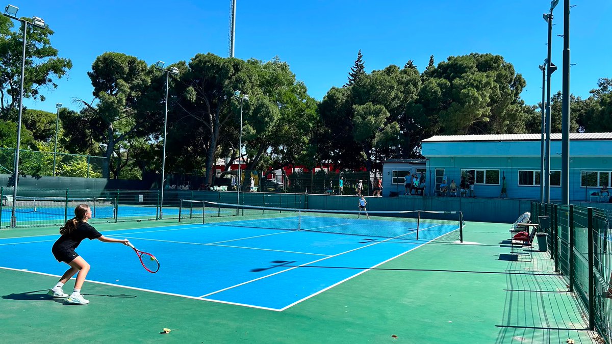 GSB_Balikesir's tweet photo. 🎾Tenis Analig İl Birinciliği müsabakaları tamamlandı.
📍Altıeylül Tenis Kortları
@OA_BAK 
@gencliksporbak https://t.co/2MpWxjPc9G
