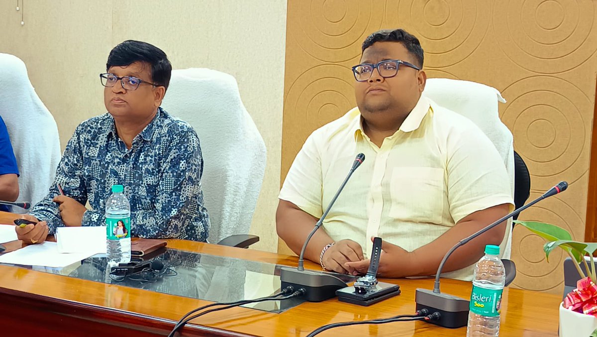 PRDeptOdisha's tweet photo. Ahead of the rollout of the VB-G RAM G Scheme from 1 July 2026, the Capacity Building Programme is underway at SIRD&PR. The Day-2 training for District Level Officers, including CDO-cum-EOs, District Line Department Officials, MGNREGS Coordinators, Assistant Executive Engineers, and Additional Programme Officers, commenced under the chairmanship of the Director, Special Projects.
The programme focuses on enhancing institutional preparedness, strengthening convergence, and building a shared understanding of planning, implementation, and monitoring mechanisms for successful execution of the scheme.

#VBGRAMG #CapacityBuilding #RuralDevelopment #SIRDPR #Odisha #MGNREGS
@CMO_Odisha @RabiNaikBJP