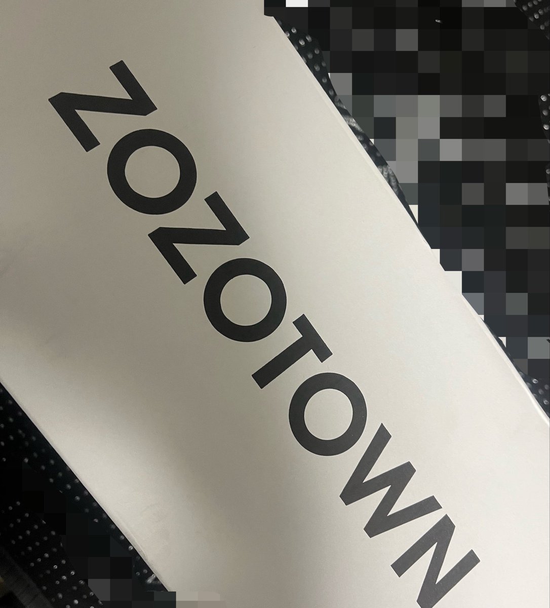 724nachosuke's tweet photo. 白い箱届いた- ̗̀📦 ̖́-

 #ZOZOSALE箱CP https://t.co/h8jHZvgoLo