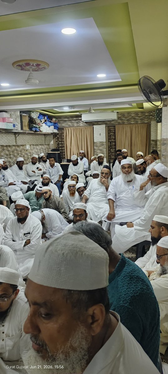 jamiatsurat's tweet photo. The Amila (Executive Committee) meeting of Jamiat Ulama Gujarat was held today in Surat, attended by office bearers and responsible members from different districts across the state. https://t.co/nl1Sizaapp
