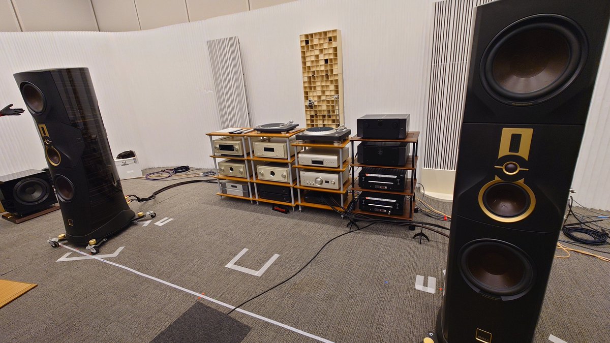 as_mixs's tweet photo. 今年は【あずきち】と【やすきち】の二人の曲を様々なスピーカーで聴けて良かったです
一度は聴いてみたかったDALIのKOREも試聴出来て、ダイナミックな音には驚きました
でもやっぱり静かな家で聴く801D4が一番良い！

 #OTOTEN2026 https://t.co/WsdVURWYjw